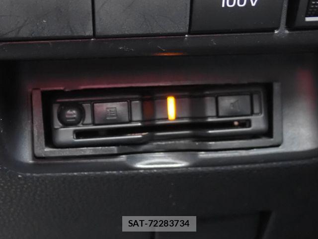 Toyota AQUA 2022-10 8072786-6
