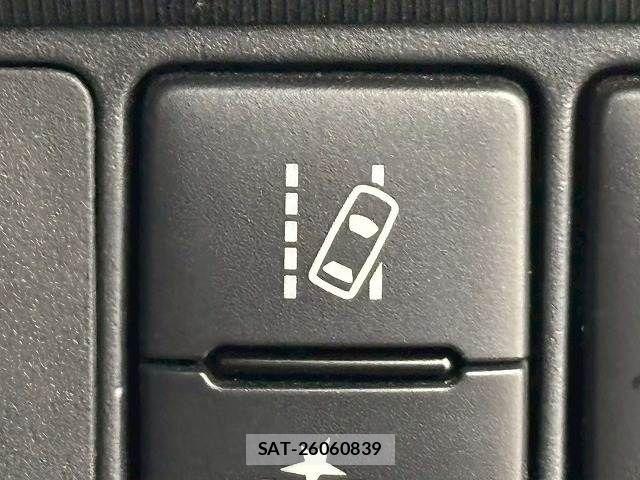 Toyota AQUA 2018-11 8072800-7