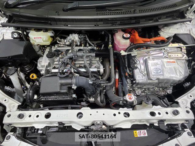 Toyota AQUA 2021-04 8072783-18