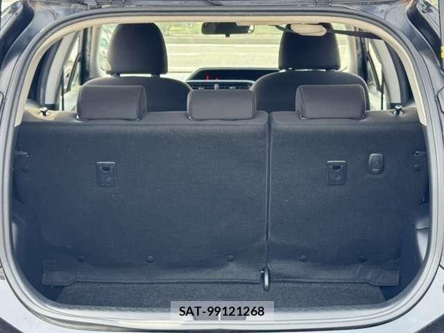 Toyota AQUA 2016-03 8072814-12