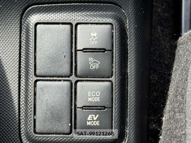 Toyota AQUA 2016-03 8072814-26