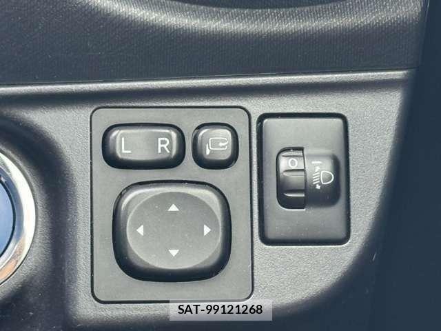 Toyota AQUA 2016-03 8072814-27