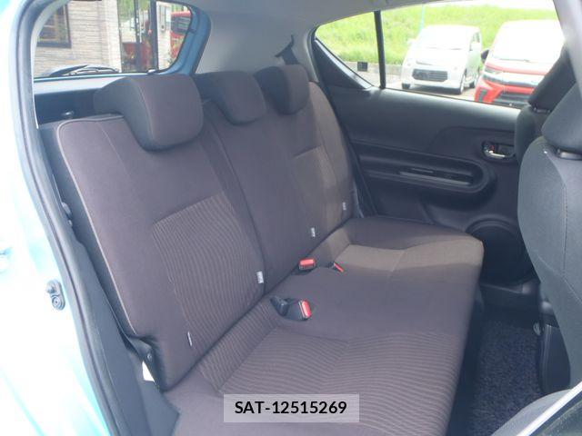 Toyota AQUA 2016-02 8072804-10