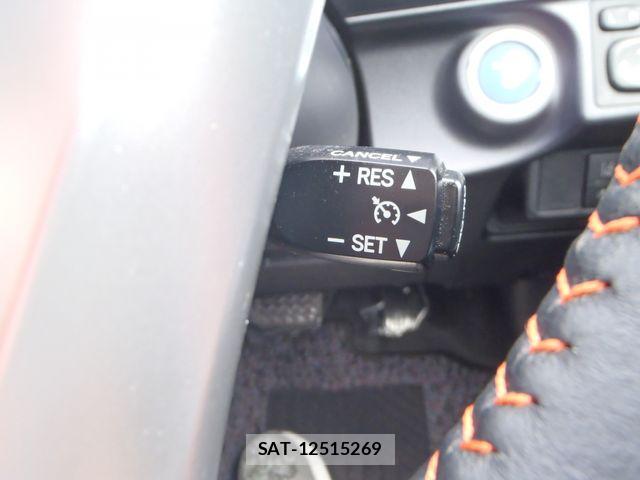 Toyota AQUA 2016-02 8072804-20
