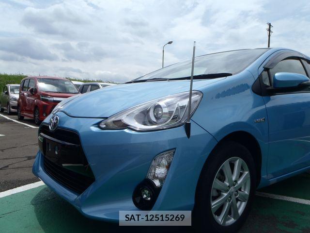 Toyota AQUA 2016-02 8072804-5
