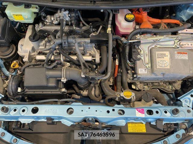 Toyota AQUA 2012-03 8072818-17