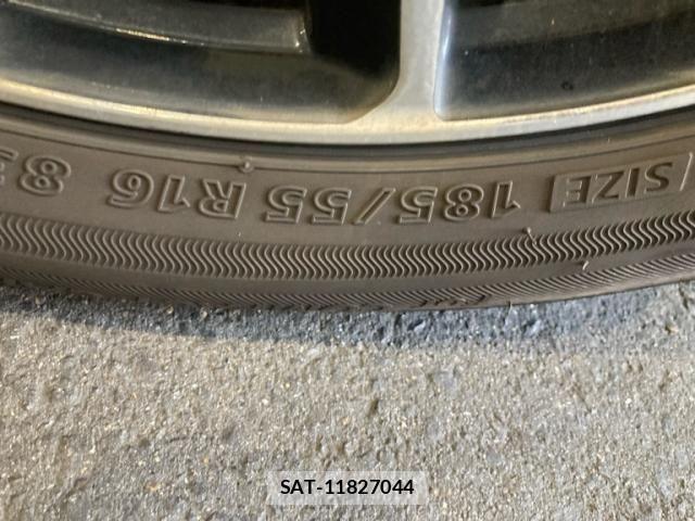 Toyota AQUA 2016-07 8072827-10