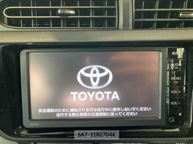 Toyota AQUA 2016-07 8072827-21