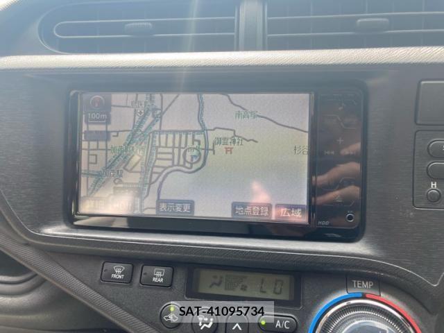 Toyota AQUA 2012-08 8072843-12