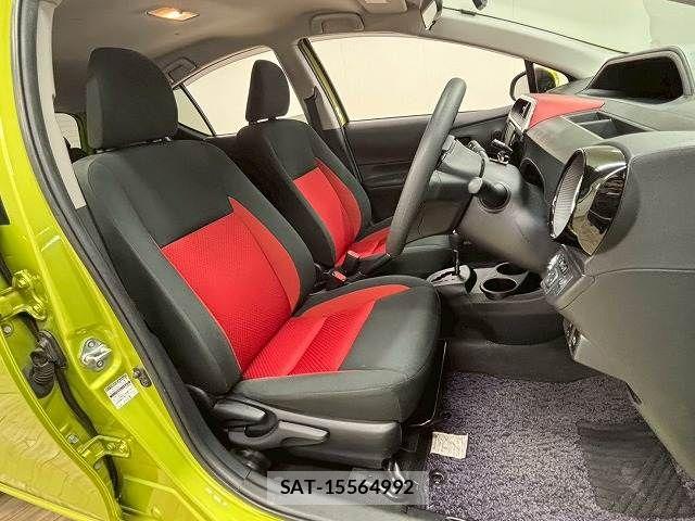 Toyota AQUA 2018-08 8072805-10