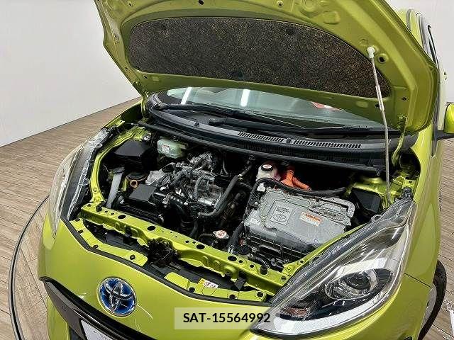 Toyota AQUA 2018-08 8072805-13
