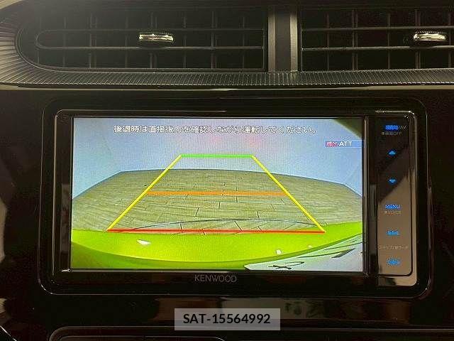 Toyota AQUA 2018-08 8072805-3