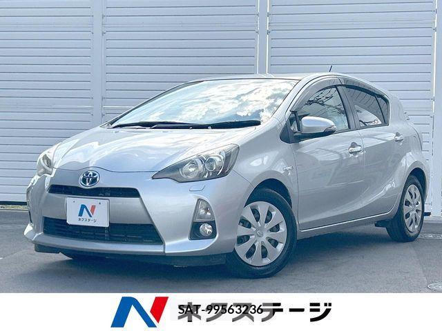 Toyota AQUA 2013-02 8072544-0