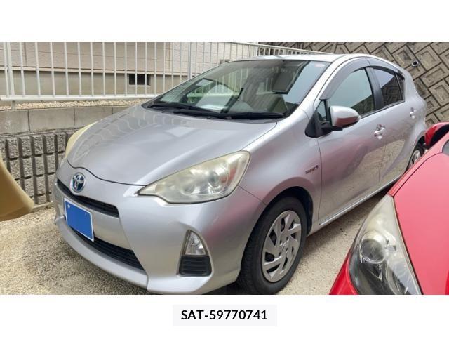 Toyota AQUA 2012-03 8072844-1