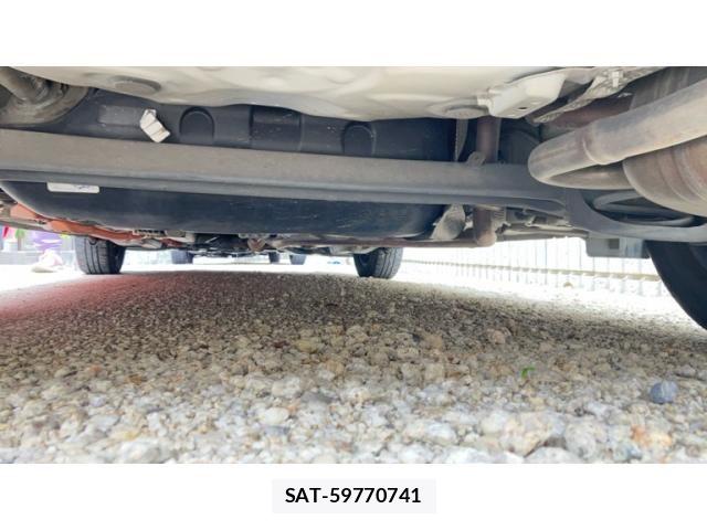 Toyota AQUA 2012-03 8072844-8
