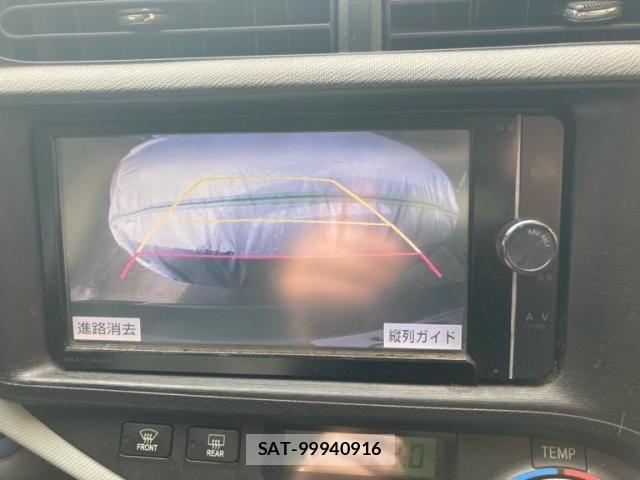 Toyota AQUA 2013-08 8072841-10