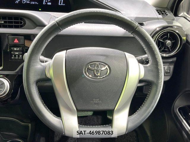 Toyota AQUA 2015-07 8072807-10