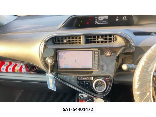 Toyota AQUA 2018-06 8072815-19
