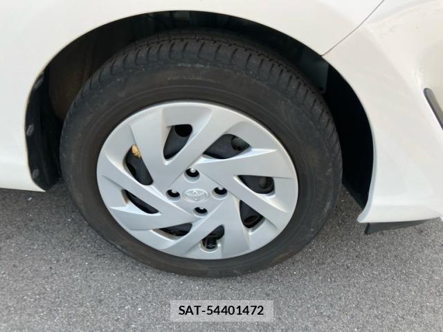 Toyota AQUA 2018-06 8072815-6
