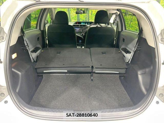 Toyota AQUA 2013-01 8072808-9