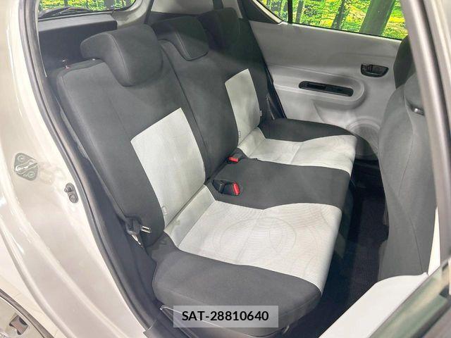 Toyota AQUA 2013-01 8072808-8