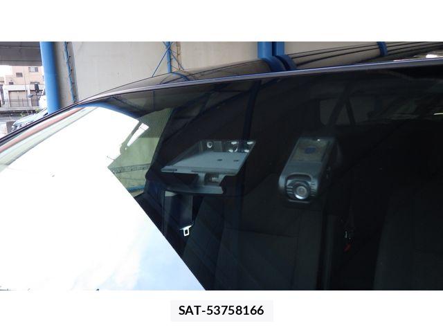 Toyota AQUA 2019-03 8072809-9