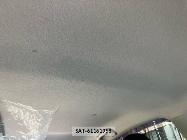 Toyota AQUA 2012-07 8072836-20