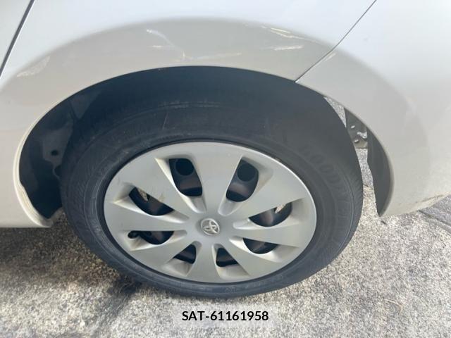 Toyota AQUA 2012-07 8072836-7