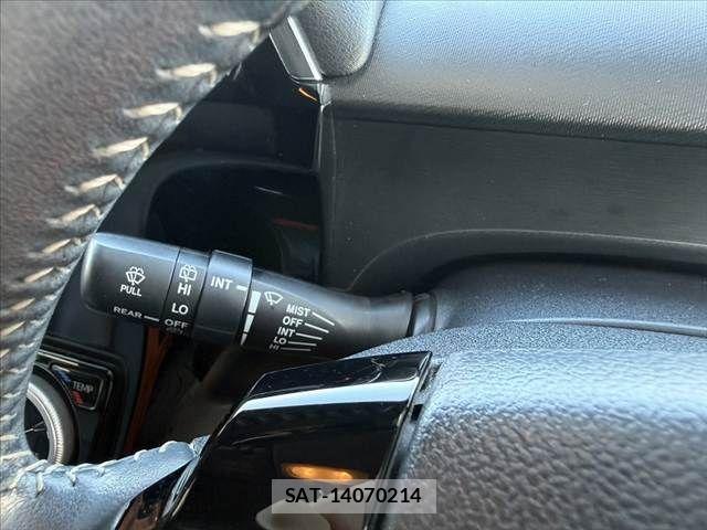 Toyota AQUA 2017-10 8072816-25