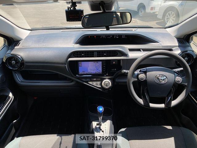 Toyota AQUA 2016-07 8072820-13
