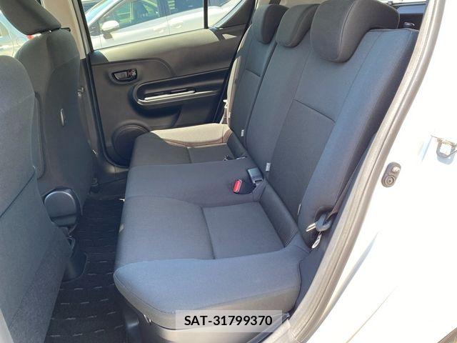 Toyota AQUA 2016-07 8072820-17