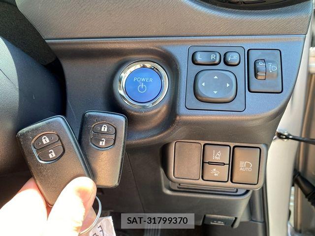 Toyota AQUA 2016-07 8072820-20