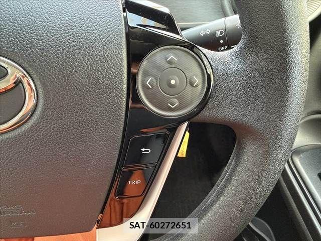 Toyota AQUA 2021-05 8072802-23
