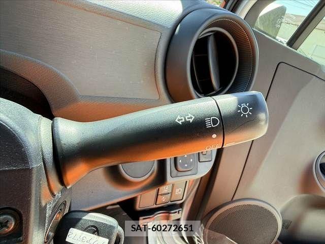 Toyota AQUA 2021-05 8072802-26