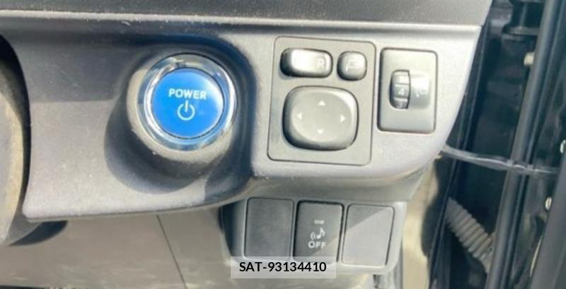 Toyota AQUA 2015-01 8069237-10