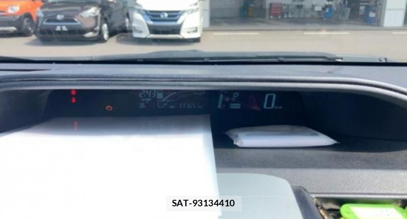 Toyota AQUA 2015-01 8069237-11