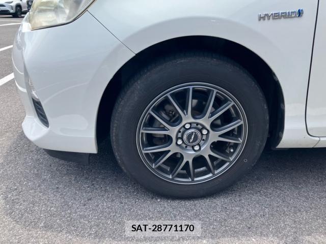 Toyota AQUA 2013-12 8072840-2