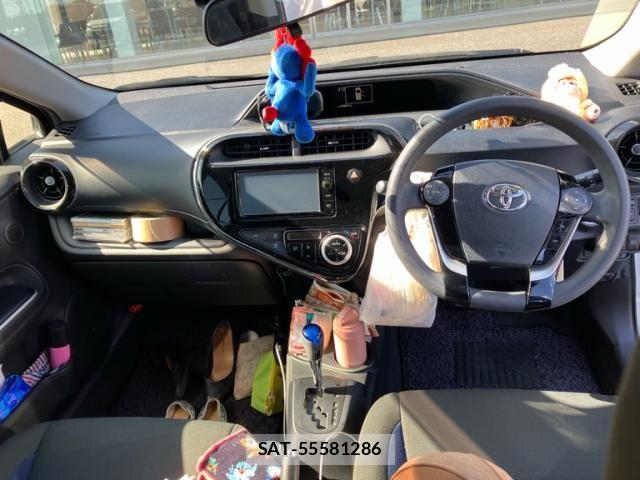 Toyota AQUA 2017-12 8072826-7