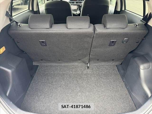 Toyota AQUA 2016-09 8072812-19