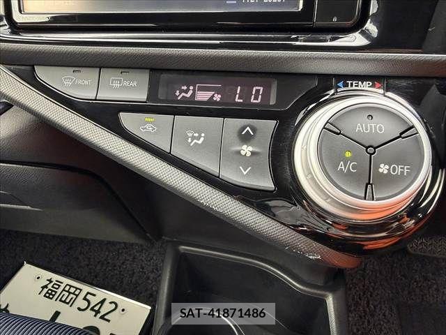 Toyota AQUA 2016-09 8072812-23