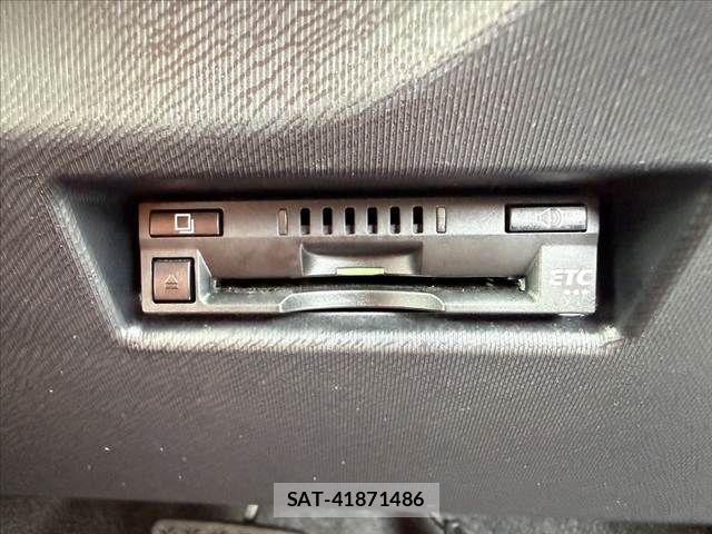 Toyota AQUA 2016-09 8072812-29