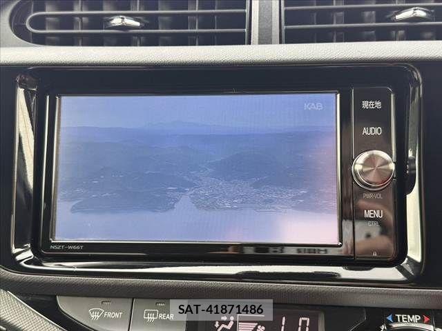 Toyota AQUA 2016-09 8072812-3