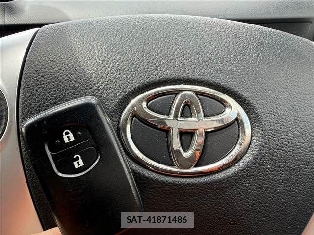 Toyota AQUA 2016-09 8072812-6