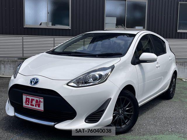 Toyota AQUA 2021-02 8072789-0
