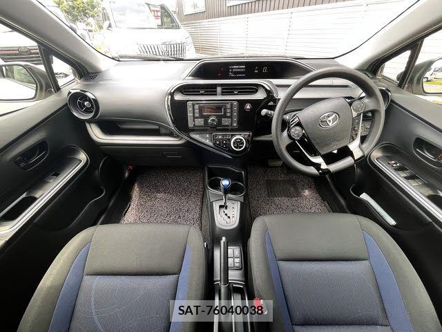 Toyota AQUA 2021-02 8072789-1