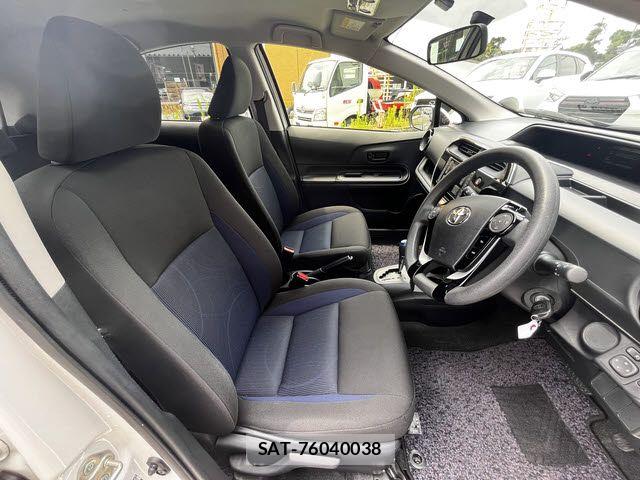 Toyota AQUA 2021-02 8072789-3
