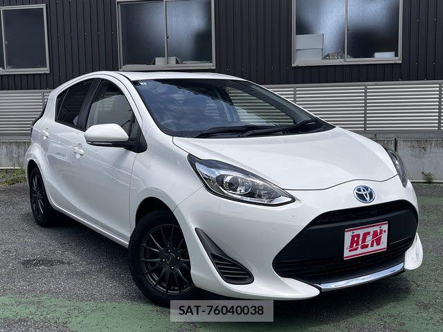 Toyota AQUA 2021-02 8072789-6