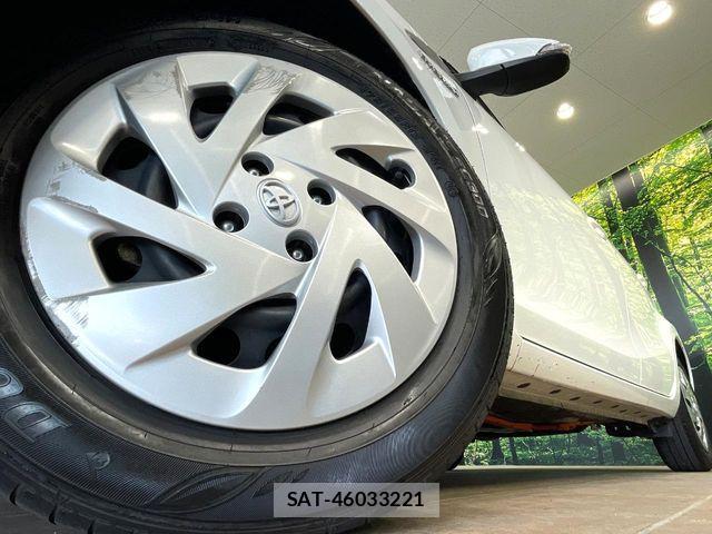 Toyota AQUA 2016-07 8072799-12