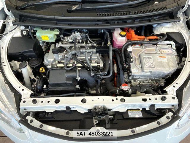 Toyota AQUA 2016-07 8072799-17