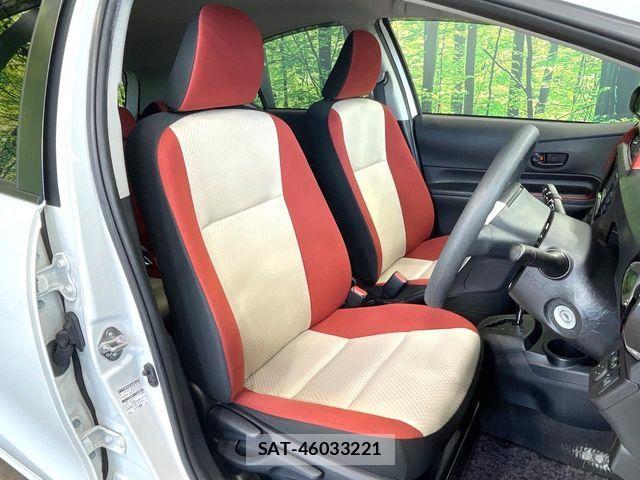 Toyota AQUA 2016-07 8072799-7